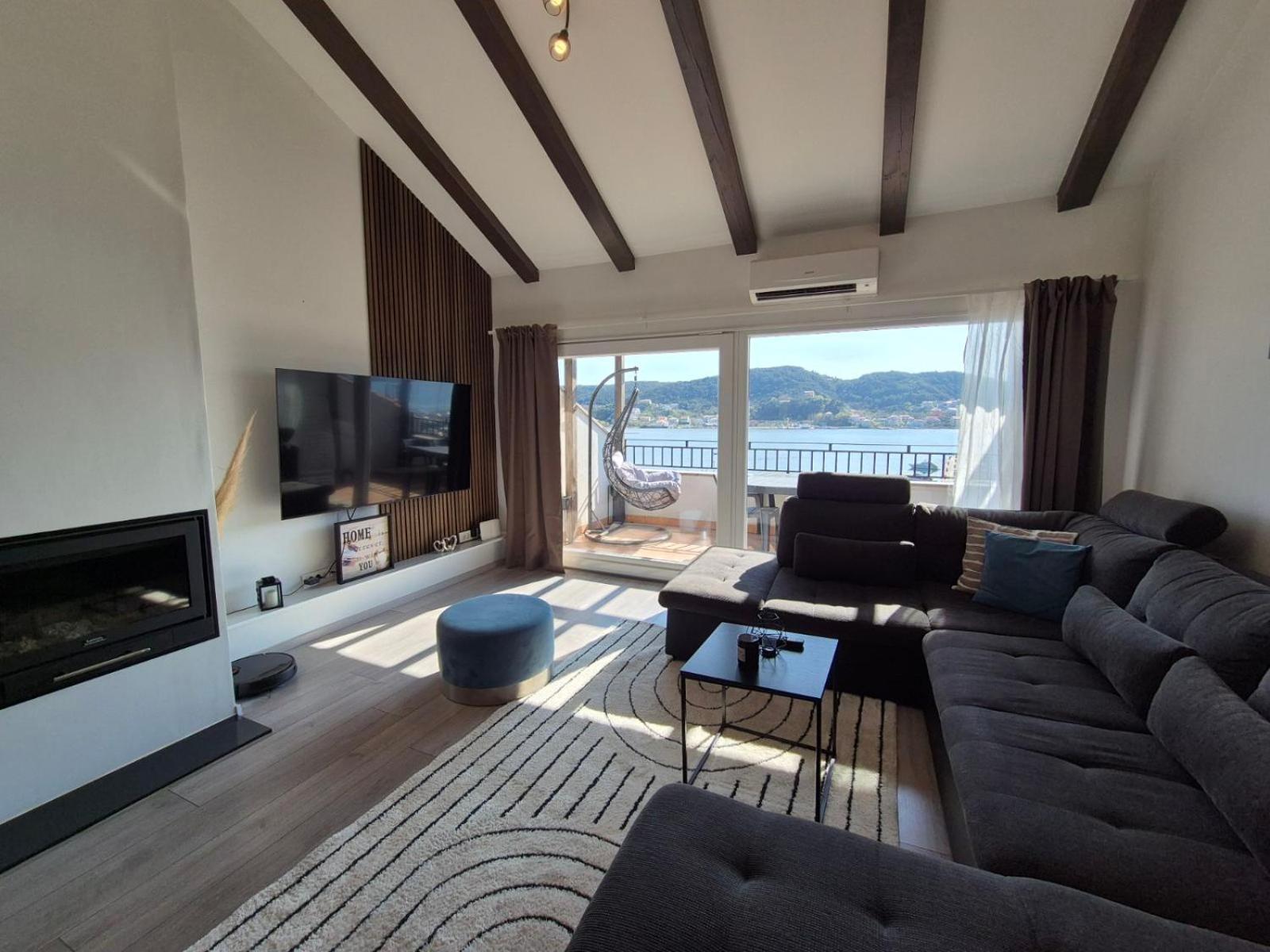 Guest House Galeb2 Supetarska Draga Ngoại thất bức ảnh